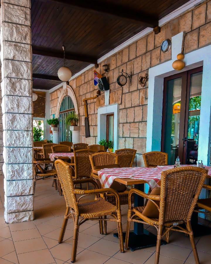 Apartment Astoria Krilo Dış mekan fotoğraf